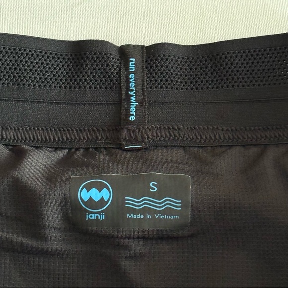 Janji AFO Middle Shorts Womens S Running Gym Workout Athletic Gym Jogging 2.5" - Picture 10 of 15